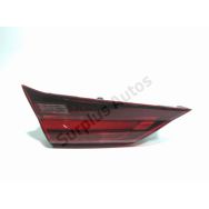 Feu arrière intérieur gauche