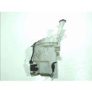 Réservoir de lave glace avant