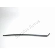 Baguette pare-brise avant droite