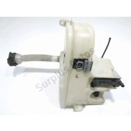 Réservoir de lave glace avant