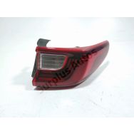 Feu arrière droit