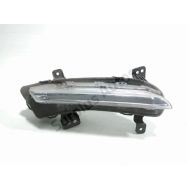 Feu diurne avant droit