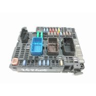 Boite à fusibles moteur