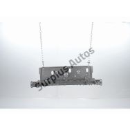 Traverse inférieure armature avant