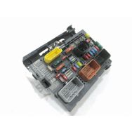Boite à fusibles moteur