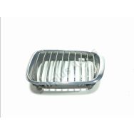 Grille de calandre gauche