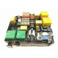 Boite à fusibles moteur
