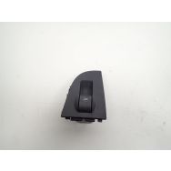 Commande leve-vitre avant droit