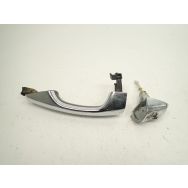 Poignee exterieure avant gauche