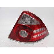 Feu arriere droit