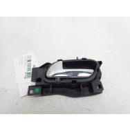 Poignee interieure porte avant gauche