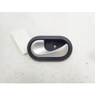 Poignee interieure porte arriere gauche