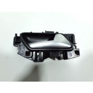 Poignee interieure porte arriere droite