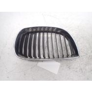 Grille de calandre gauche