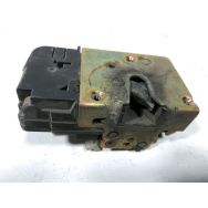 Serrure de porte avant droite