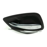 Poignee interieure porte avant gauche