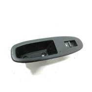 Commande leve-vitre avant droit