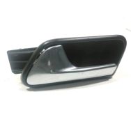 Poignee interieure porte arriere gauche