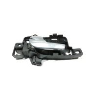 Poignee interieure porte avant gauche