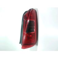 Feu arriere droit
