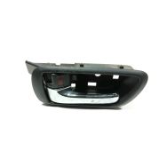 Poignee interieure porte avant gauche