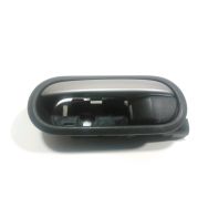 Poignee interieure porte avant gauche