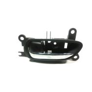 Poignee interieure porte avant gauche