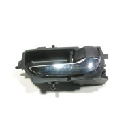 Poignee interieure porte avant droite