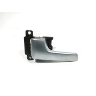 Poignee interieure porte avant gauche