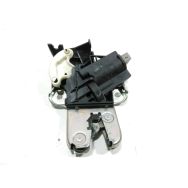 Serrure de coffre arriere