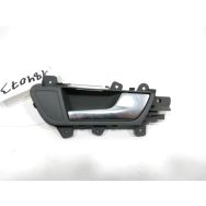 Poignee interieure porte avant droite