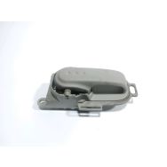 Poignee interieure porte avant gauche