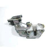 Serrure de porte avant droite