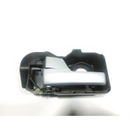 Poignee interieure porte avant gauche