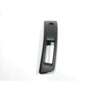 Commande leve-vitre avant droit