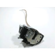 Serrure de porte avant droite