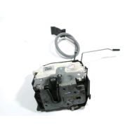 Serrure de porte avant droite