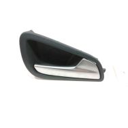 Poignee interieure porte avant droite