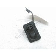 Commande leve-vitre avant droit