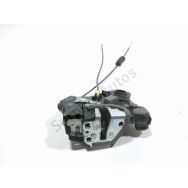 Serrure de porte avant droite