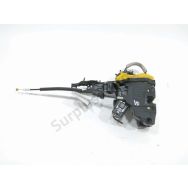 Serrure de porte avant droite