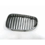 Grille de calandre gauche