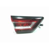 Feu arrière intérieur gauche