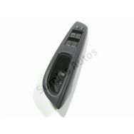 Commande leve-vitre avant gauche