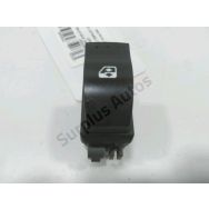 Commande leve-vitre avant droit