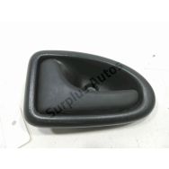 Poignee interieure porte avant gauche