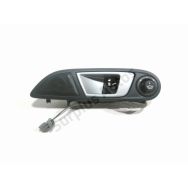 Poignee interieure porte avant gauche