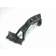 Support droit de pare-choc arrière