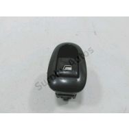 Commande leve-vitre avant droit