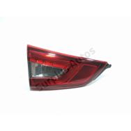 Feu arrière intérieur gauche